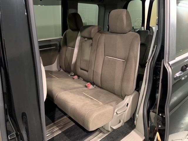 ���Џ��i���Z���^�[�ɂē��O���̃N���[�j���O�����{���Ă���܂��I