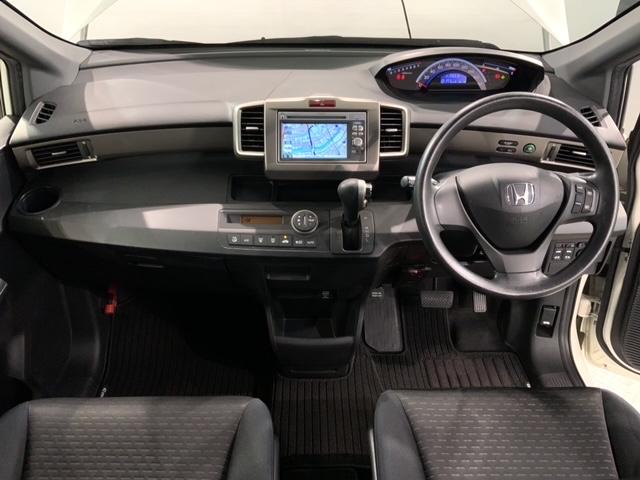 フリードスパイク Ｇジャストセレクション　１年保証　ナビＶＸＭ－１２８ＶＳ　ＴＶ　Ｒカメラ　ＤＶＤ　ＥＴＣ　ＨＩＤ　両側電動ドア　ＶＳＡ　クルコン　スマ－トキ－　スペアキ－　盗難防止装置　整備記録簿　ドアバイザ－　ＡＡＣ　Ｗエアバッグ　ＵＳＢ（8枚目）