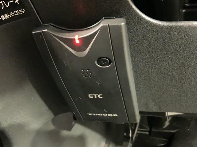 フリードスパイク Ｇジャストセレクション　１年保証　ナビＶＸＭ－１２８ＶＳ　ＴＶ　Ｒカメラ　ＤＶＤ　ＥＴＣ　ＨＩＤ　両側電動ドア　ＶＳＡ　クルコン　スマ－トキ－　スペアキ－　盗難防止装置　整備記録簿　ドアバイザ－　ＡＡＣ　Ｗエアバッグ　ＵＳＢ（12枚目）