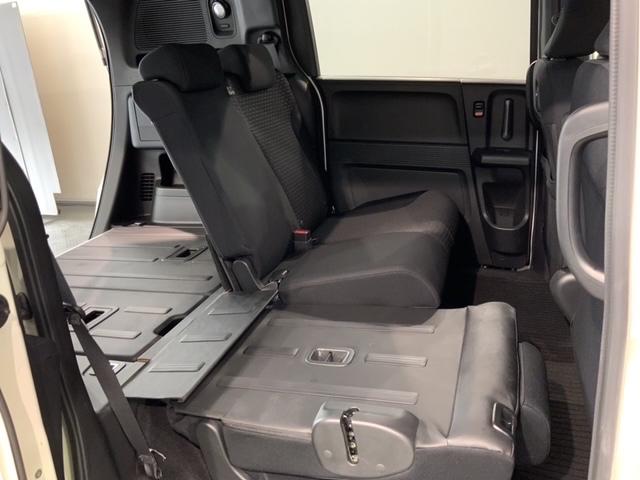 フリードスパイク Ｇジャストセレクション　１年保証　ナビＶＸＭ－１２８ＶＳ　ＴＶ　Ｒカメラ　ＤＶＤ　ＥＴＣ　ＨＩＤ　両側電動ドア　ＶＳＡ　クルコン　スマ－トキ－　スペアキ－　盗難防止装置　整備記録簿　ドアバイザ－　ＡＡＣ　Ｗエアバッグ　ＵＳＢ（32枚目）