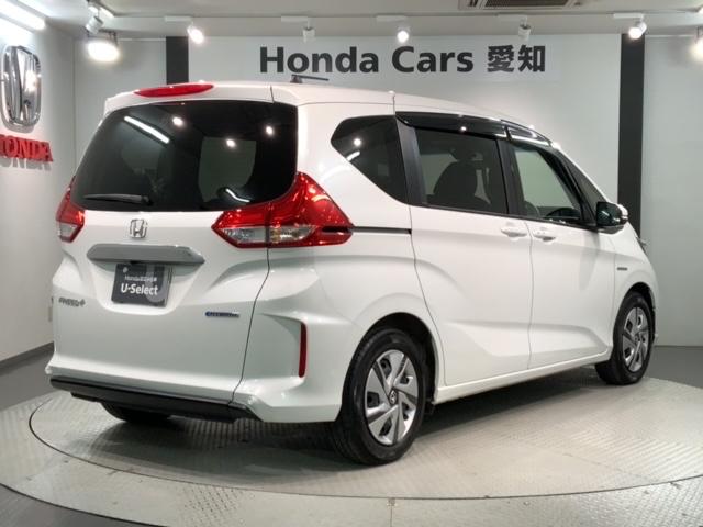 ���Џ��i���Z���^�[�ɂē��O���̃N���[�j���O�����{���Ă���܂��I