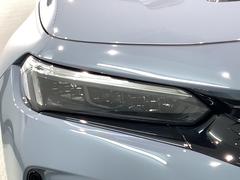 ＬＥＤヘッドライトは、点灯の瞬間から最大光量を発揮し、突然暗くなるトンネルなどでの安定感を高めます。 7