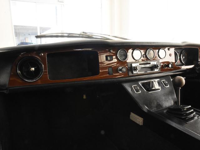 ヨーロッパ 　ディーラー車　型式　５４　右ハンドル　ｋｍ表示メーター　１４７０ｃｃＯＨＶオリジナルルノー製エンジン（16枚目）