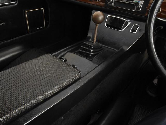 ヨーロッパ 　ディーラー車　型式　５４　右ハンドル　ｋｍ表示メーター　１４７０ｃｃＯＨＶオリジナルルノー製エンジン（19枚目）