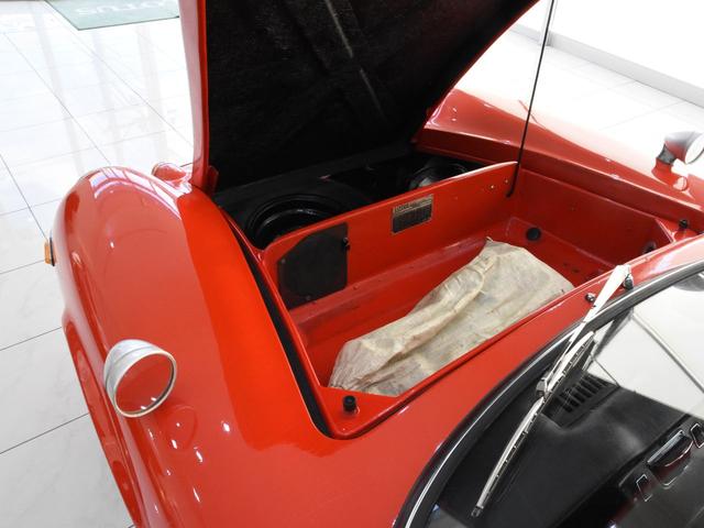 ヨーロッパ 　ディーラー車　型式　５４　右ハンドル　ｋｍ表示メーター　１４７０ｃｃＯＨＶオリジナルルノー製エンジン（26枚目）