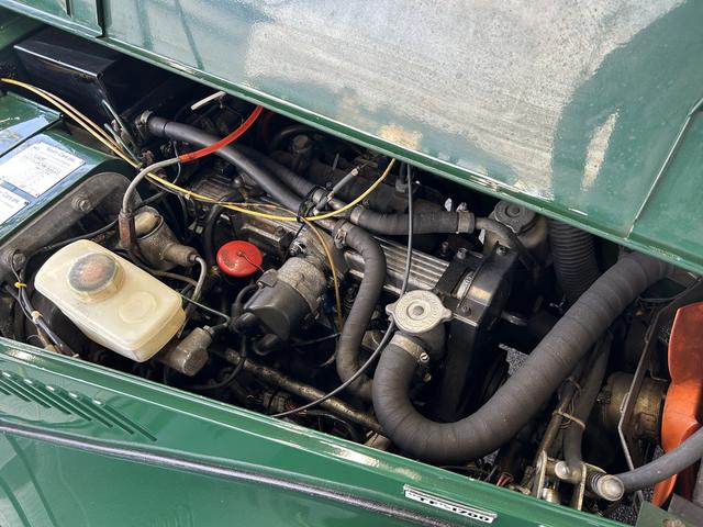 イギリスその他 Ｎａｙｌｏｒ　ＴＦ－１７００　ネイラー　オースチン・ローバーＯＨＣ１７００ｃｃ　全４速シンクロギア　本革　ウォルナットダッシュ　Ｆｒダブルウィッシュボーン　前後コイルスプリング　ラジアルタイヤ　サーボ付Ｆｒディスクブレーキ（28枚目）