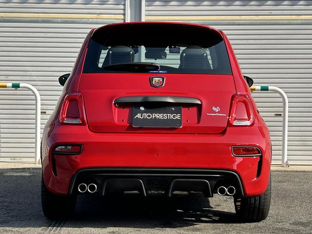 アバルト６９５ コンペティツィオーネ　右ハンドル　ＭＴＡ　レコードモンツァ　Ｂｒｅｍｂｏキャリパー　Ｓａｂｅｌｔカーボンシェルシート　ＫＯＮＩアブソーバー　ブースト計　Ｂｅａｔｓオーディオ　ドラレコ　カーボンミラーカバー　ＨＩＤ（6枚目）