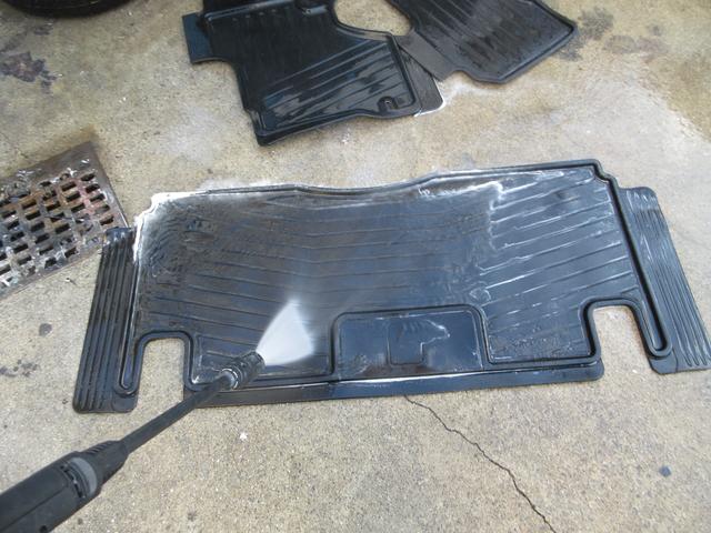 アクティバン ＳＤＸ　室内クリーニング済み　ハイルーフ　キーレス　集中ドアロック　全周囲３６０°ドライブレコーダー　ワンセグＴＶ　リアワイパー　プライバシーガラス　エアコン　パワステ　Ｗエアバッグ　ＡＣ　ＰＳ（13枚目）