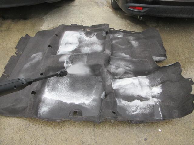 パッソ Ｘ　Ｌパッケージ　室内クリーニング済み　純正ＳＤナビ　フルセグＴＶ　Ｂｌｕｅｔｏｏｔｈ接続　ＤＶＤ再生可能　バックカメラ　ＥＴＣ　横滑り防止装置　アイドリングストップ　ベンチシート　スマートキー（8枚目）