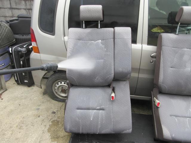 パッソ Ｘ　Ｌパッケージ　室内クリーニング済み　純正ＳＤナビ　フルセグＴＶ　Ｂｌｕｅｔｏｏｔｈ接続　ＤＶＤ再生可能　バックカメラ　ＥＴＣ　横滑り防止装置　アイドリングストップ　ベンチシート　スマートキー（9枚目）