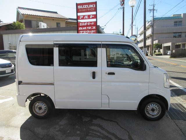 ＮＶ１００クリッパーバン ＤＸ　ハイルーフ　５ＡＧＳ　２ｎｄ発進モード　キーレス　集中ドアロック　リアワイパー　プライバシーガラス　ＰＳ　ＡＣ　Ｗエアバッグ　ＡＢＳ　エアコン　パワステ　室内クリーニング済み（38枚目）