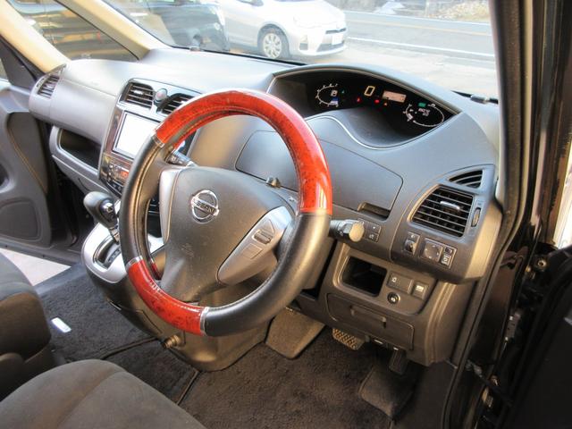 セレナ ２０Ｓ　ハイウェイスター仕様　室内クリーニング済み　左側パワースライド　プッシュスタート　ＳＤナビ　フルセグＴＶ　Ｂｌｕｅｔｏｏｔｈ接続　バックカメラ　ＤＶＤ再生可　前後ドラレコ　ＥＴＣ　社外１６ＡＷ　フォグ（25枚目）