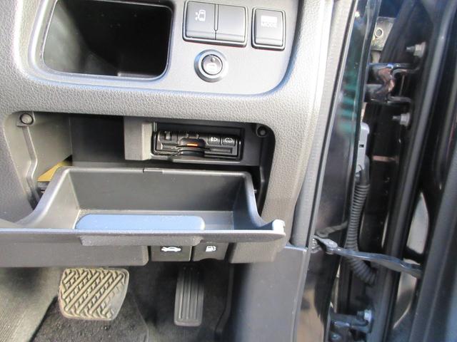 セレナ ２０Ｓ　ハイウェイスター仕様　室内クリーニング済み　左側パワースライド　プッシュスタート　ＳＤナビ　フルセグＴＶ　Ｂｌｕｅｔｏｏｔｈ接続　バックカメラ　ＤＶＤ再生可　前後ドラレコ　ＥＴＣ　社外１６ＡＷ　フォグ（27枚目）