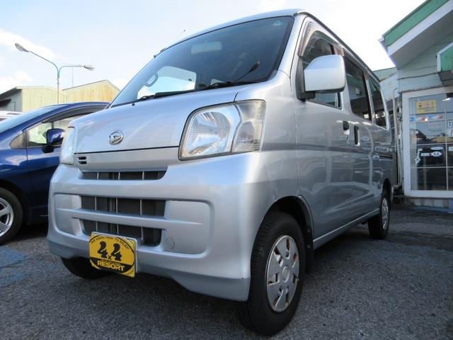 ハイゼットカーゴ クルーズ　クルーズ　ハイルーフ　４ＷＤ　オーバーヘッドコンソール　タイミングチェーン　純正ＣＤデッキ　ＥＴＣ車載器　エアコン　パワステ　Ｗエアバック　ＡＢＳ　キーレスエントリー　電格ミラー（4枚目）