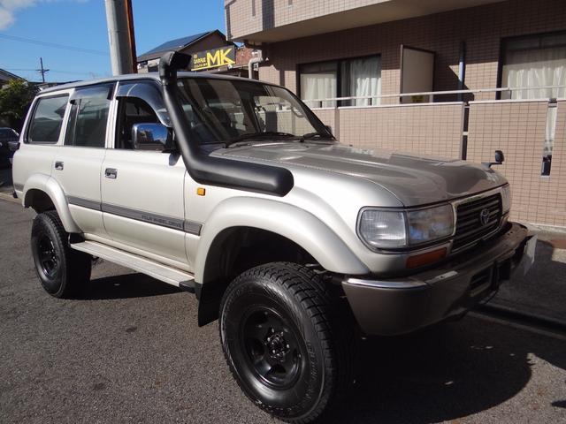 ランドクルーザー８０ ＧＸ　１ＨＤ－Ｔ、ＧＸターボ、２４バルブターボ最終型、Ｆ５速、ＦＲデフロック、リヤゲート観音開き、シートヒーター、５インチＵＰ、シュノーケル、ナビテレビ、バックモニター、禁煙車、（3枚目）