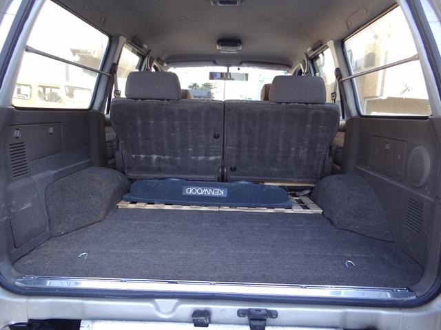 ランドクルーザー８０ ＧＸ　１ＨＤ－Ｔ、ＧＸターボ、２４バルブターボ最終型、Ｆ５速、ＦＲデフロック、リヤゲート観音開き、シートヒーター、５インチＵＰ、シュノーケル、ナビテレビ、バックモニター、禁煙車、（9枚目）