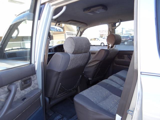 ランドクルーザー８０ ＧＸ　１ＨＤ－Ｔ、ＧＸターボ、２４バルブターボ最終型、Ｆ５速、ＦＲデフロック、リヤゲート観音開き、シートヒーター、５インチＵＰ、シュノーケル、ナビテレビ、バックモニター、禁煙車、（17枚目）