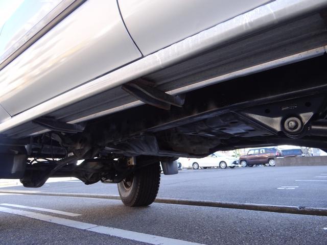 ランドクルーザー８０ ＧＸ　１ＨＤ－Ｔ、ＧＸターボ、２４バルブターボ最終型、Ｆ５速、ＦＲデフロック、リヤゲート観音開き、シートヒーター、５インチＵＰ、シュノーケル、ナビテレビ、バックモニター、禁煙車、（51枚目）