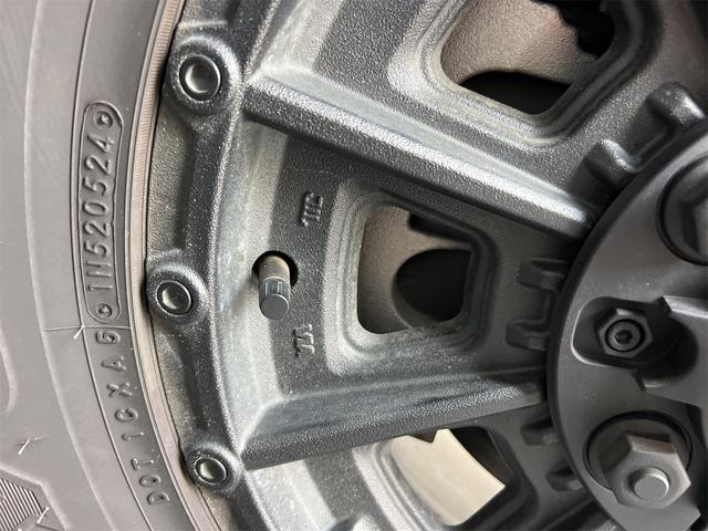 ジープ・ラングラーアンリミテッド サハラ　純正ＵコネクトナビＴＶＡｐｐｌｅ　ＣａｒＰｌａｙ対応サイドバックフロントカメラ黒革シートＪＥＰＰＥＳＥＮ１７アルミ３５インチタイヤラフカントリーリフトアップＧＯＲＨＩＮＯ製ルーフラックスマートキーＬＥ（8枚目）