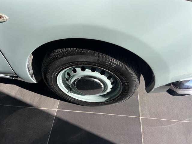 ビュート １２ＳＴプレミアム　ワンオーナー禁煙車光岡ベージュレザーシートクラシックインパネドアトリムセンターコンソールストラーダＳＤナビフルセグＴＶバックモニタードラレコＥＴＣトランクダンパーカラードホイール（8枚目）