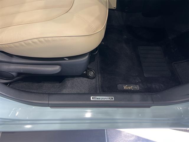 ビュート １２ＳＴプレミアム　ワンオーナー禁煙車光岡ベージュレザーシートクラシックインパネドアトリムセンターコンソールストラーダＳＤナビフルセグＴＶバックモニタードラレコＥＴＣトランクダンパーカラードホイール（13枚目）