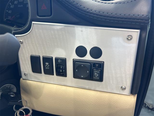 ビュート １２ＳＴプレミアム　ワンオーナー禁煙車光岡ベージュレザーシートクラシックインパネドアトリムセンターコンソールストラーダＳＤナビフルセグＴＶバックモニタードラレコＥＴＣトランクダンパーカラードホイール（16枚目）