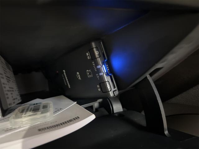 ビュート １２ＳＴプレミアム　ワンオーナー禁煙車光岡ベージュレザーシートクラシックインパネドアトリムセンターコンソールストラーダＳＤナビフルセグＴＶバックモニタードラレコＥＴＣトランクダンパーカラードホイール（23枚目）