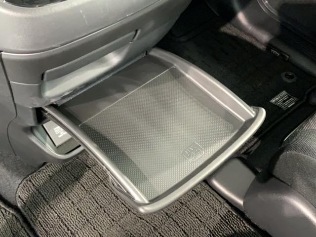 ハイブリッド・Gブラックスタイル Honda SENSING 新車保証 試乗禁煙車 ナビ Rカメラ CD DVD 音楽録音 Bluetooth TV 両側電動スライドドア LED シートヒーター クルコン スマートキー 横滑り防止装置(28枚目)