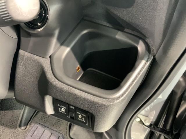 Ｎ－ＢＯＸカスタム ターボコーディネートスタイル　ホンダセンシング　新車保証継承　禁煙　当社デモカー　ナビ　ＢＴオーディオ　ＴＶ　Ｒカメラ　ＬＥＤヘッド　シートヒーター　クルコン　横滑り防止装置　障害物センサー　サイド＋カーテンエアバック　ＥＴＣ（28枚目）