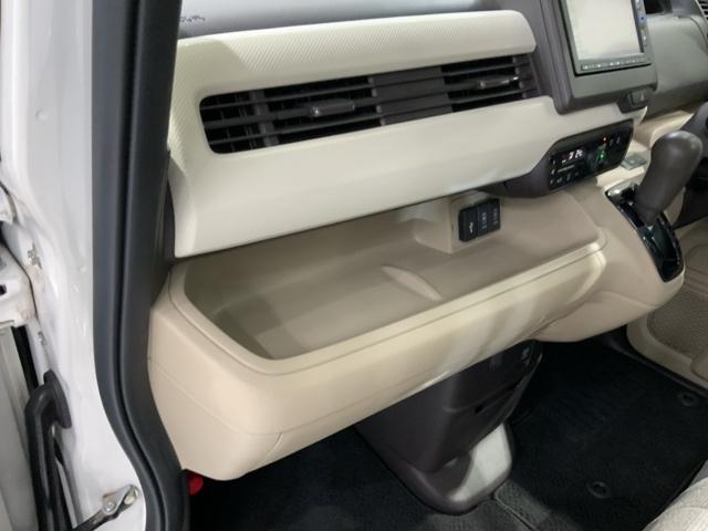 N-BOX G・スロープLホンダセンシング 福祉車両 最長5年保証 ナビ Rカメラ CD BTオーディオ サイド+カーテンエアバック LEDヘッド クルコン スマートキー 両側電動スライドドア ワンオーナー 禁煙 横滑り防止装置 ETC(26枚目)