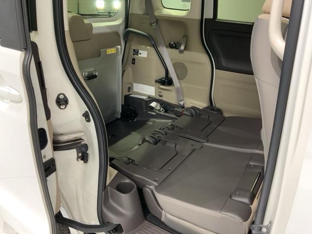 N-BOX G・スロープLホンダセンシング 福祉車両 最長5年保証 ナビ Rカメラ CD BTオーディオ サイド+カーテンエアバック LEDヘッド クルコン スマートキー 両側電動スライドドア ワンオーナー 禁煙 横滑り防止装置 ETC(38枚目)