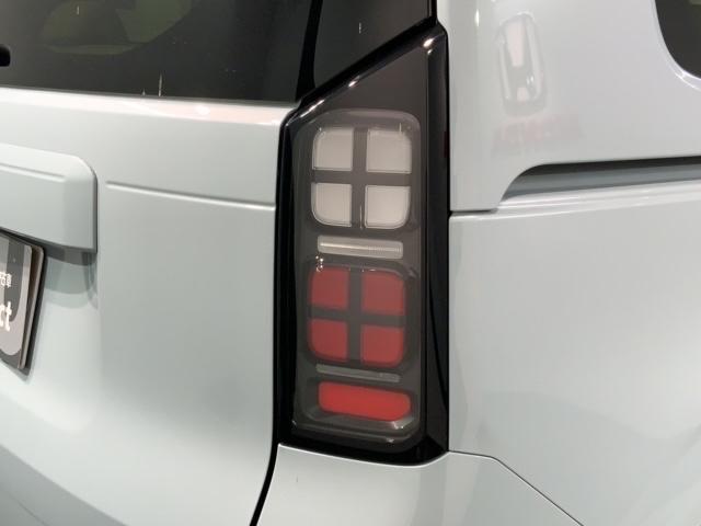 フリード エアー EX ホンダセンシング 新車保証継承 禁煙 当社デモカー ナビ BTオーディオ Rカメラ TV アルミ LEDヘッド シートヒ-タ- クルコン 両側電動スライドドア 障害物センサー スマートキー ETC(45枚目)