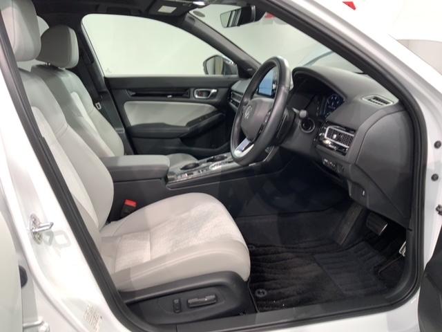 シビック e:HEV EX ホンダセンシング 最長5年保証 ナビ Rカメラ BTオーディオ TV アルミ サンルーフ シートヒーター パワーシート クルコン 障害物センサー サイド+カーテンエアバック スマートキー ETC(17枚目)