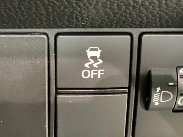 フィット e:HEVホーム ホンダセンシング 新車保証継承 禁煙 当社デモカー ナビ Rカメラ CD DVD BTオーディオ TV サイド+カーテンエアバック LEDヘッド クルコン 障害物センサー スマートキー ETC(13枚目)