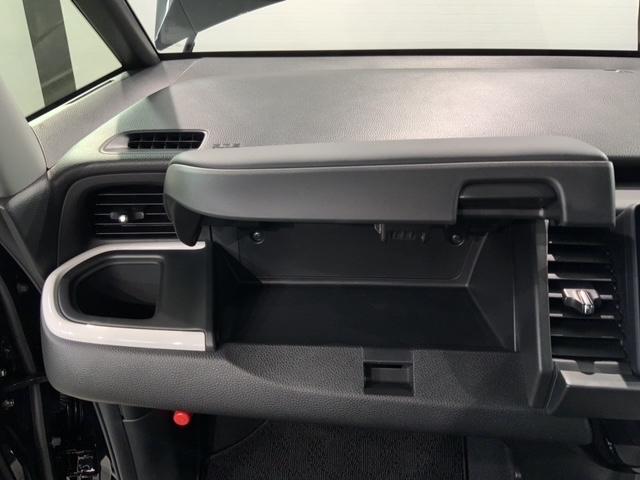 フィット e:HEVホーム ホンダセンシング 新車保証継承 禁煙 当社デモカー ナビ Rカメラ CD DVD BTオーディオ TV サイド+カーテンエアバック LEDヘッド クルコン 障害物センサー スマートキー ETC(24枚目)