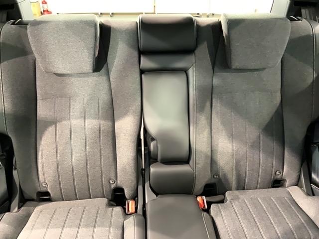 フィット e:HEVホーム ホンダセンシング 新車保証継承 禁煙 当社デモカー ナビ Rカメラ CD DVD BTオーディオ TV サイド+カーテンエアバック LEDヘッド クルコン 障害物センサー スマートキー ETC(32枚目)