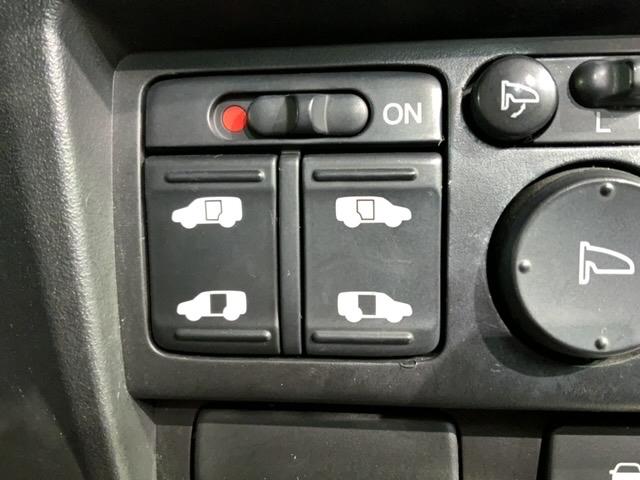 フリードハイブリッド ジャストセレクション 最長2年保証 ナビ Rカメラ CD DVD BTオーディオ TV 音楽録音 アルミ HID クルコン ドラレコ 横滑り防止装置 ワンオーナー 禁煙 両側電動スライドドア スマートキー イモビライザー(11枚目)