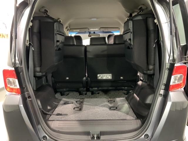 フリードハイブリッド ジャストセレクション 最長2年保証 ナビ Rカメラ CD DVD BTオーディオ TV 音楽録音 アルミ HID クルコン ドラレコ 横滑り防止装置 ワンオーナー 禁煙 両側電動スライドドア スマートキー イモビライザー(19枚目)