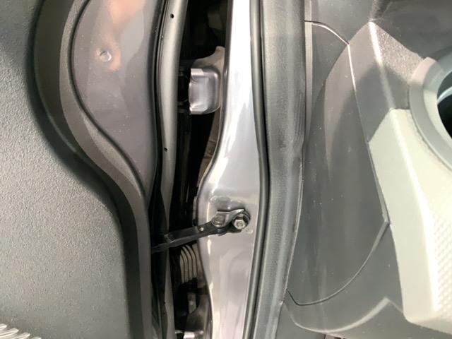 フリードハイブリッド ジャストセレクション 最長2年保証 ナビ Rカメラ CD DVD BTオーディオ TV 音楽録音 アルミ HID クルコン ドラレコ 横滑り防止装置 ワンオーナー 禁煙 両側電動スライドドア スマートキー イモビライザー(42枚目)