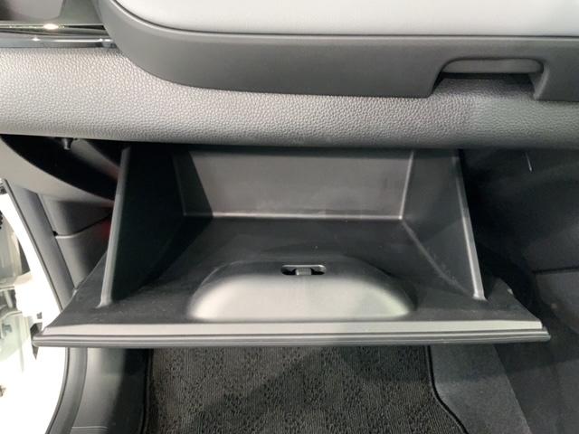 フィット e:HEV RS ホンダセンシング 新車保証継承 禁煙 当社デモカー ナビ Rカメラ CD DVD BTオーディオ 音楽録音 TV アルミ LEDヘッド クルコン 横滑り防止装置障害物センサー スマートキー ETC(27枚目)