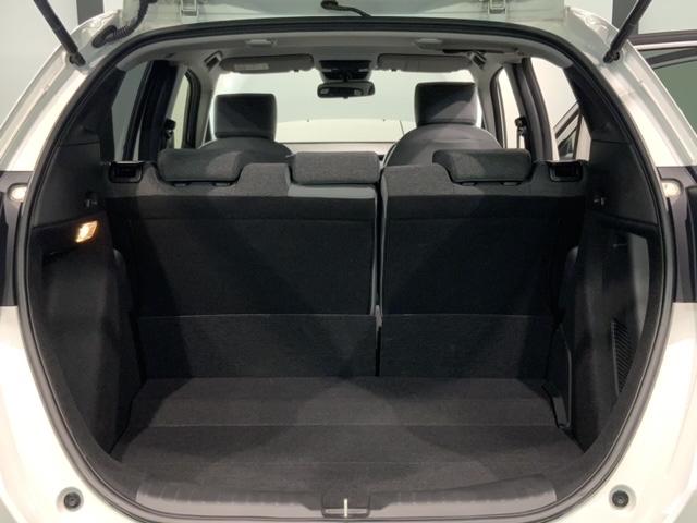 フィット e:HEV RS ホンダセンシング 新車保証継承 禁煙 当社デモカー ナビ Rカメラ CD DVD BTオーディオ 音楽録音 TV アルミ LEDヘッド クルコン 横滑り防止装置障害物センサー スマートキー ETC(38枚目)