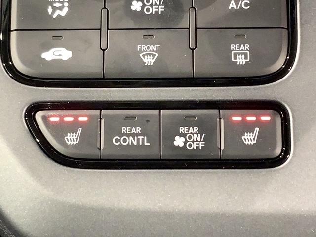 フリード クロスター ホンダセンシング 新車保証継承 禁煙 当社デモカー ナビ BTオーディオ TV サイド+カーテンエアバック アルミ LEDヘッド フォグ シートヒーター クルコン 障害物センサー 両側電動スライドドア(15枚目)