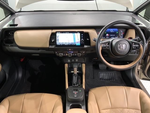 フィット e:HEVリュクス ホンダセンシング 最長5年保証 ナビ マルチビュカメラ BTオーディオ TV アルミ LEDヘッド シートヒーター クルコン ドラレコ ワンオーナー 禁煙 障害物センサー 横滑り防止装置 スマートキー(9枚目)