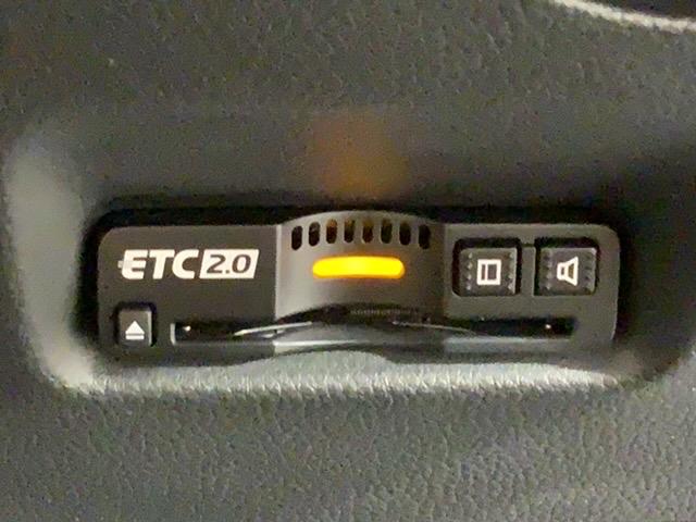 フィット e:HEVリュクス ホンダセンシング 最長5年保証 ナビ マルチビュカメラ BTオーディオ TV アルミ LEDヘッド シートヒーター クルコン ドラレコ ワンオーナー 禁煙 障害物センサー 横滑り防止装置 スマートキー(13枚目)