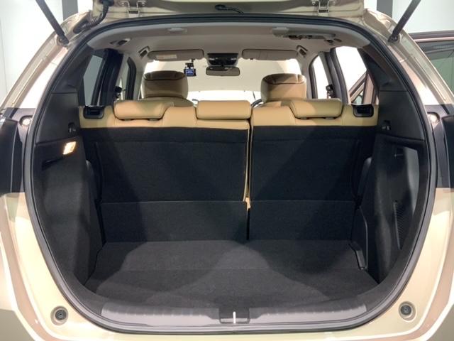 フィット e:HEVリュクス ホンダセンシング 最長5年保証 ナビ マルチビュカメラ BTオーディオ TV アルミ LEDヘッド シートヒーター クルコン ドラレコ ワンオーナー 禁煙 障害物センサー 横滑り防止装置 スマートキー(37枚目)