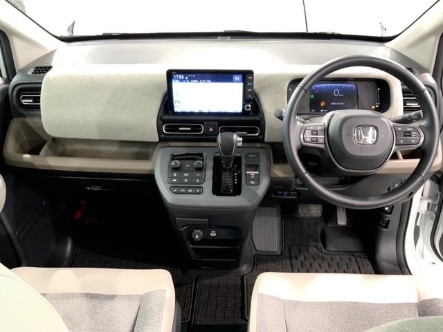 フリード エアー EX ホンダセンシング 新車保証継承 禁煙 当社デモカー ナビ Rカメラ BTオーディオ TV サイド+カーテンエアバック アルミ LEDヘッド シートヒーター クルコン 障害物センサー 両側電動ドア(9枚目)