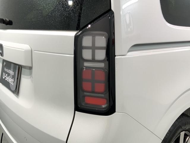 フリード エアー EX ホンダセンシング 新車保証継承 禁煙 当社デモカー ナビ Rカメラ BTオーディオ TV サイド+カーテンエアバック アルミ LEDヘッド シートヒーター クルコン 障害物センサー 両側電動ドア(45枚目)