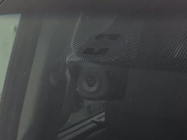 フリード+ハイブリッド ハイブリッド・クロスターホンダセンシング 最長5年保証 ナビ Rカメラ CD DVD BTオーディオ 音楽録音 TV サイド+カーテンエアバック アルミ LEDヘッド フォグ シートヒーター スマートキー ドラレコ ワンオーナー 両側電動ドア(11枚目)