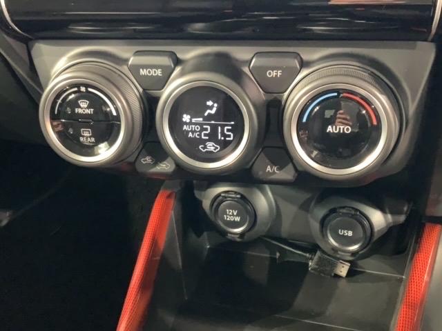 オートエアコンがついていますので、簡単操作で快適に過ごせます。希望の温度に自動調整してくれるのが便利です。