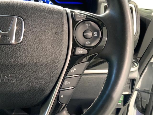 オデッセイハイブリッド ハイブリッドアブソルート・ＥＸホンダセンシング　最長５年保証　ナビ　Ｒ席モニター　マルチビュカメラ　ＣＤ　ＤＶＤ　ＢＴオーディオ　音楽録音　ＴＶ　アルミ　ＬＥＤヘッド　シートヒ－タ－　パワーシート　ワンオーナー　禁煙　障害物センサー　両側電動ドア（12枚目）